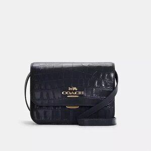 NWOT Coach Brynn Flap Crossbody